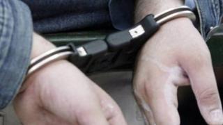 Ορ/δα: 'Την πλήρωσαν' και οι συγγενείς των δραστών από... γείτονες.