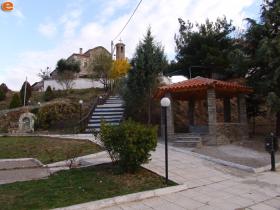 Στο κέντρο της Συκοράχης