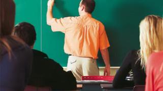 Ξεκινάει αύριο η υποβολή αιτήσεων για αναπληρωτές και ωρομίσθιους εκπαιδευτικούς.