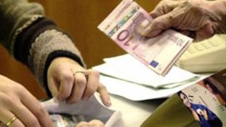 Αλεξανδρούπολη: Καταβάλλονται τα προνοιακά επιδόματα.