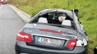 Πλαγιομετωπική σύγκρουση Ι.Χ. με βυτιοφόρο.