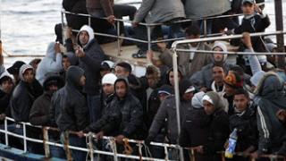 'Ο φράχτης στον Έβρο έστειλε τους λαθρομετανάστες στο Αιγαίο.'