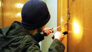 Συμβουλές για αποφυγή κλοπών κατά τη διάρκεια της εορταστικής περιόδου του Πάσχα.