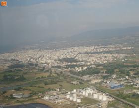 Από ψηλά στα ανατολικά της πόλης.