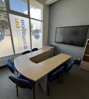 Αυστηρά ολιγομελή και ομοιογενή (2-6 μαθητές)...