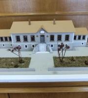 Tο κτίριο όπου σήμερα στεγάζεται το Μουσικό Γυμνάσιο, σε μικρή κλίμακα!