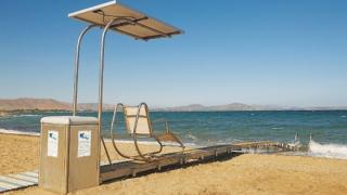 Αλεξανδρούπολη: Παραδίδεται το seatrac για πρόσβαση στη θάλασσα των ατόμων με αναπηρία
