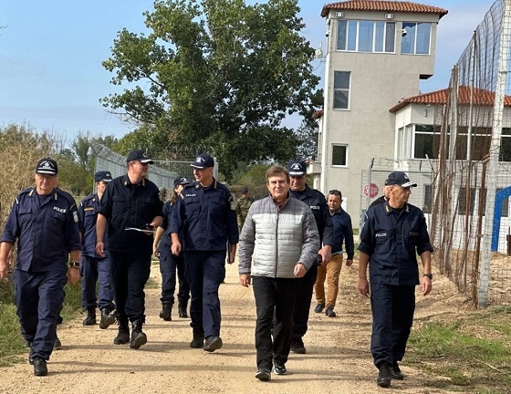 Ο Υπουργός Μιχάλης Χρυσοχοΐδης στις Καστανιές Έβρου.