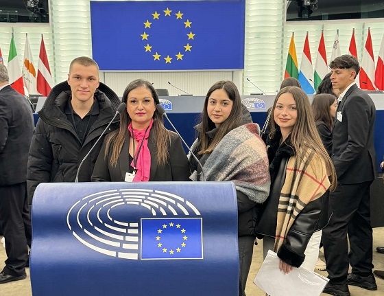 Άξιοι εκπρόσωποι του Λυκείου Μεταξάδων στο Ευρωκοινοβούλιο.