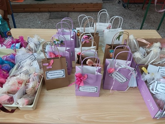 Η περιβαλλοντική ομάδα του 1ου Γυμνασίου Αλεξανδρούπολης, κατασκεύασε σαπούνια.