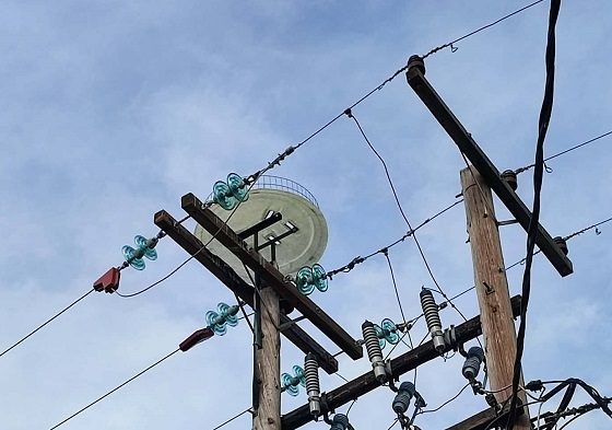 Τοποθετήθηκε τεχνητή φωλιά για τους πελαργούς στον Πέπλο Τοποθετήθηκε τεχνητή φωλιά για τους πελαργούς στον Πέπλο