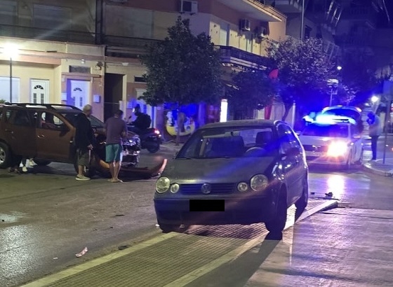 Τροχαίο υλικών ζημιών στην Αλεξανδρούπολη και κρίση πανικού της γυναίκας οδηγού από την Τουρκία.