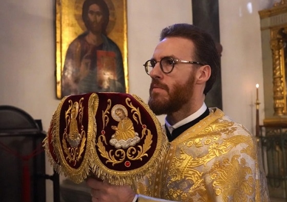 Ο νέος Μητροπολίτης Αγκύρας, γεννήθηκε στις Σάπες και μεγάλωσε στην Αλεξανδρούπολη.