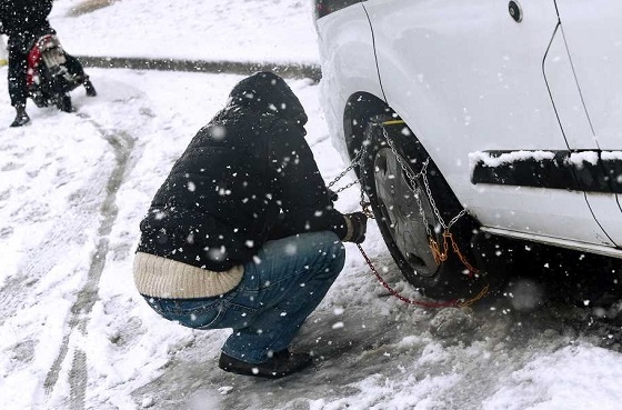 Οι αλυσίδες είναι απαραίτητες για κίνηση σε περίπτωση χιονόπτωσης και παγετού.