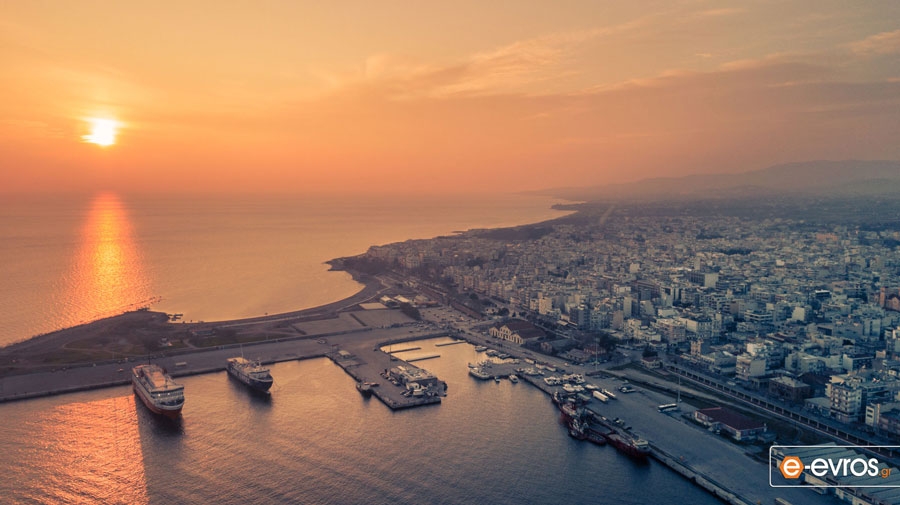 Όχι μόνο το πάρκινγκ, αλλά όλη την περιοχή πρέπει να διεκδικήσει ο Δήμος Αλεξανδρούπολης, σύμφωνα με τη Λαϊκή Συσπείρωση.