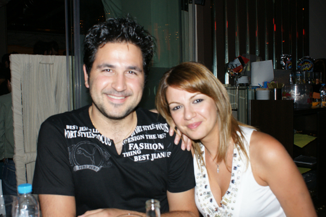Κάθε βράδυ γίνεται χαμός στο Mojo cafe!
