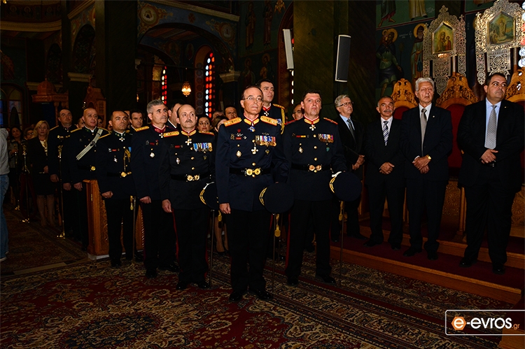Με μεγαλοπρέπεια εορτάστηκε η "Ημέρα των Ενόπλων Δυνάμεων" στην Αλεξανδρούπολη (φωτος)
