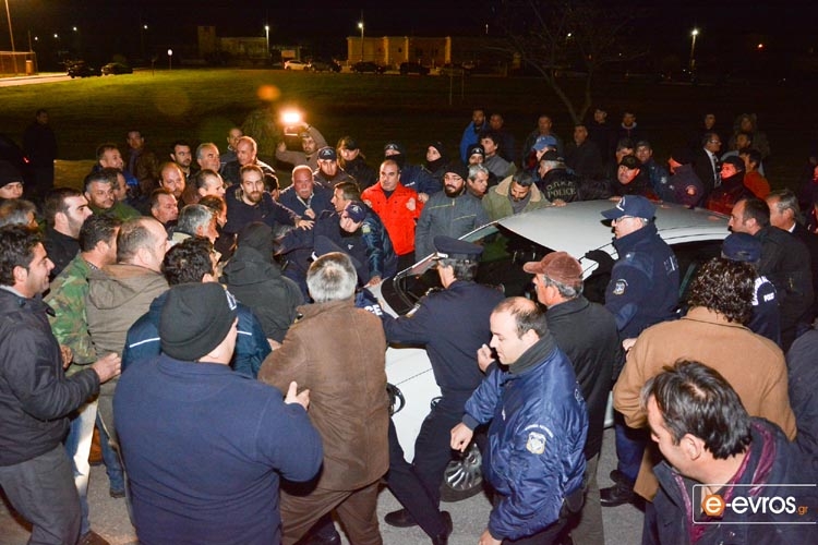 H "έξοδος" του κ. Σγουρίδη από το συνέδριο.