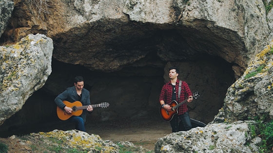 Στιγμιότυπο από τα γυρίσματα στη σπηλιά του Κύκλωπα