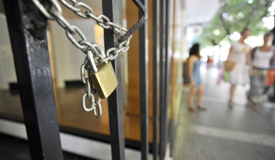 Συνεχίζονται με αμείωτη ένταση τα "λουκέτα" επιχειρήσεων