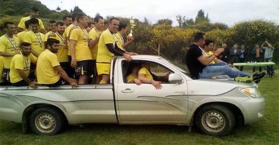 Ο πιο πρωτότυπος γύρος θριάμβου για κατάκτηση πρωταθλήματος έγινε στην Θράκη πάνω σε ένα… Ντάτσουν