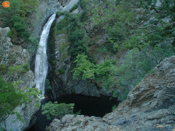 Έχετε κολυμπήσει στους καταρράκτες της Σαμοθράκης; - Ένα ταξίδι στα πανέμορφα τοπία ενός εκπληκτικού νησιού (βίντεο)