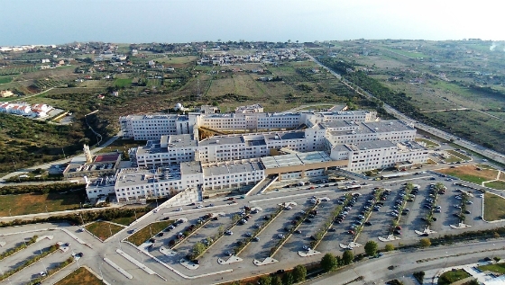 Κι επιτέλους ο νέος Γραμμικός Επιταχυντής παραδίδεται επισήμως από το Ίδρυμα "Σταύρος Νιάρχος" στο Π.Γ.Ν.Ε. Αλεξανδρούπολης