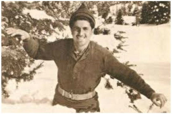 Φωτό αρχείου με τον Άγιο Παΐσιο κατά τη διάρκεια της στρατιωτικής του θητείας