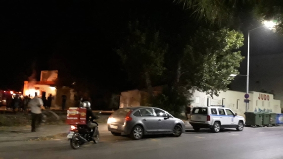 Η φωτιά στον παλιό νοσοκομείο τα ξημερώματα της 6ης Σεπτέμβρη