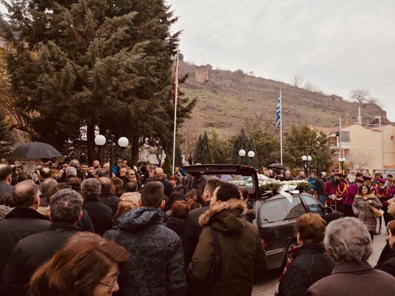 Τραγικές στιγμές στην κηδεία της Ελένης στο Διδυμότειχο