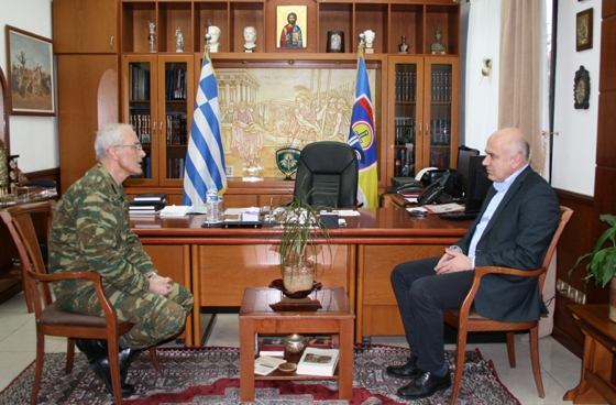 Ο Αντιστράτηγος & Διοικητής του Δ' ΣΣ Γεώργιος Καμπάς & ο Περιφερειάρχης ΑΜΘ Χρήστος Μέτιος