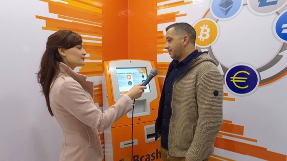 Ο Γιάννης Ράπτης, υπεύθυνος λειτουργίας του ΑΤΜ