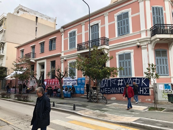 Οι φοιτητές στις κάλπες στο κέντρο της Αλεξανδρούπολης 