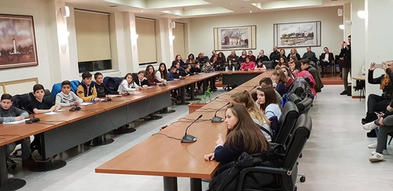 Οι μικροί Δημοτικοί Σύμβουλοι θα μιλήσουν για όλα όσα θέλουν να αλλάξουν στην Αλεξανδρούπολη!