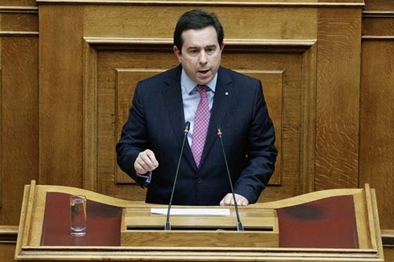 Μηταράκης: Μείωση 62% των μεταναστευτικών ροών το 2020 στον Έβρο