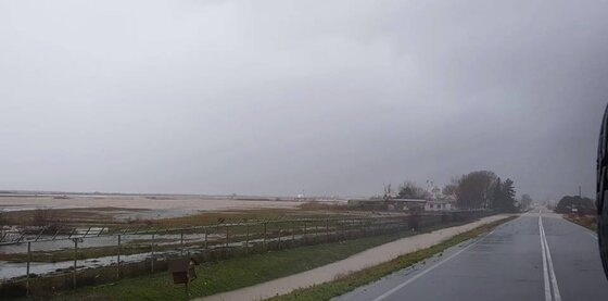 Φωτογραφία από το πλημμυρισμένο αεροδρόμιο "Δημόκριτος".