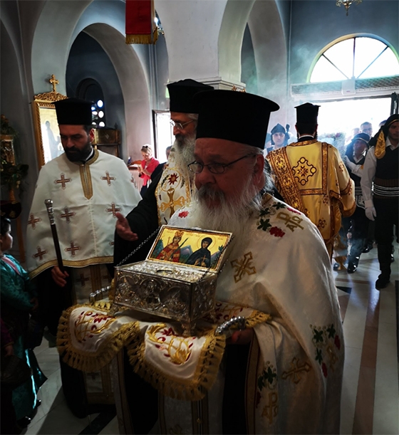 Ο π. Γρηγόριος Σιδηράς, εφημερίου του Ιερού Ναού Αγίου Γεωργίου Νέας Χηλής