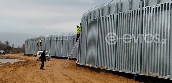 Μεταναστευτικό: «Η ΕΕ δεν πρέπει να χρηματοδοτεί φράχτες» επιμένει η Κομισιόν