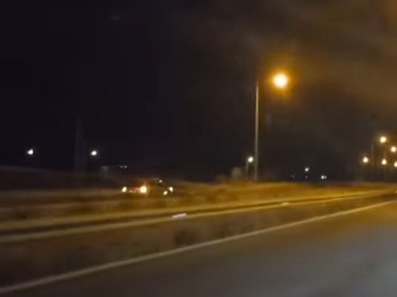 Επιτόπια αναστροφή και ανάποδα στην Εγνατία, λίγο πριν το τελωνείο Κήπων.