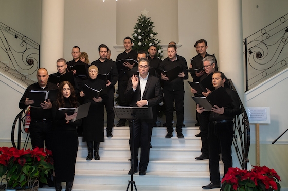 Στιγμιότυπο από τη συναυλία στο Νομαρχείο