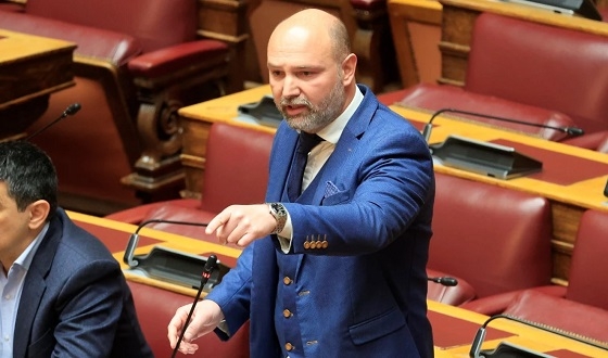 Σε υψηλούς τόνους η δήλωση του Πάρη Παπαδάκη, για συναδέλφους του της Νέας Δημοκρατίας.