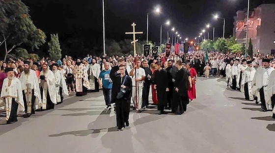 Σε κάθε στάση θα τελείται αγιασμός και θα αναπέμπονται δεήσεις για την κατάπαυση της ανομβρίας και την ευλογία της γης με ζωογόνο βροχή.