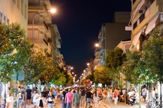Τα καταστήματα της Αλεξανδρούπολης θα παραμείνουν ανοιχτά προσφέροντας μοναδικές προσφορές, ενώ δεκάδες παράλληλες δράσεις θα ζωντανέψουν την αγορά.