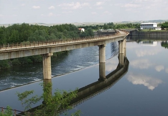 Ικανοποίηση για τη νέα συμφωνία με τη Βουλγαρία, αγωνία για το μέλλον.