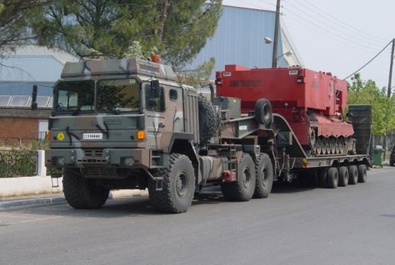 Καστανιές: Στη μάχη και το πυροσβεστικό άρμα "ΔΑΥΙΔ"