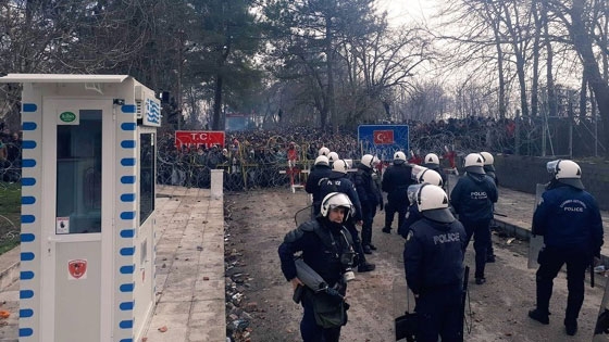 Η Ένωση Καταστημάτων Εστίασης Έβρου στέλνει τρόφιμα & νερά στις δυνάμεις του στρατού και της αστυνομίας στα σύνορα