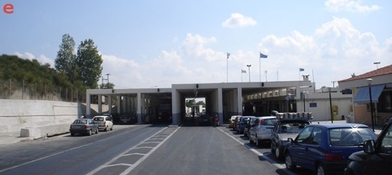 Ανοίγουν τα χερσαία σύνορα - Κλειστό παραμένει το τελωνείο των Κήπων