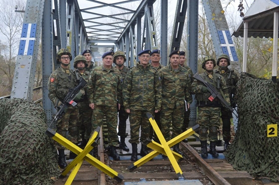 Σε φυλάκια του Έβρου ο Α ΓΕΣ Γιώργος Καμπάς (φωτο)