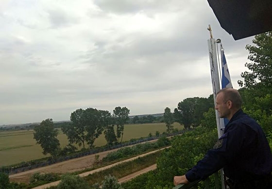 «Σας ευχαριστούμε... » - Τα συγκινητικά λόγια ενός αστυνομικού που έζησε την κρίση στις Καστανιές του Έβρου