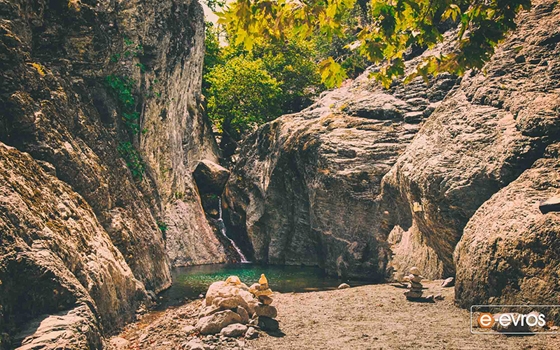 Εντυπωσιάστηκαν οι Ρουμάνοι δημοσιογράφοι από τη Σαμοθράκη